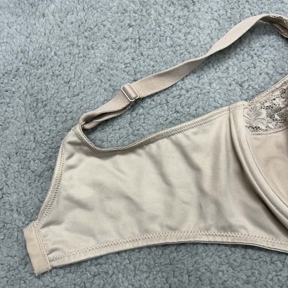 Lilyette Bra 42D Minimizer Bra 0428 Shaping Bra - Picture 2 of 8